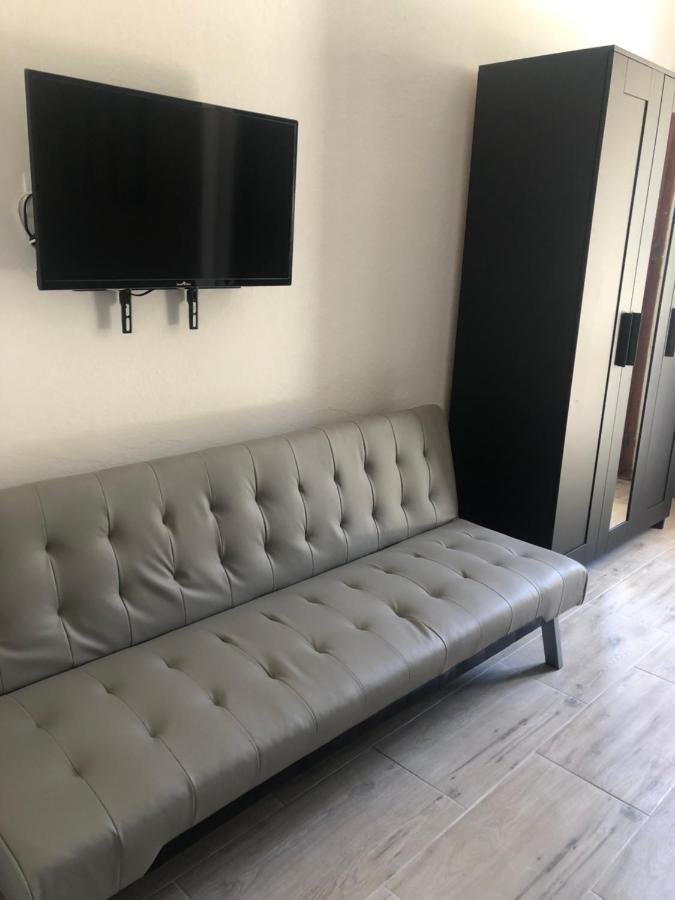 Domus Alice Apartment มอนเซร์ราโต ภายนอก รูปภาพ
