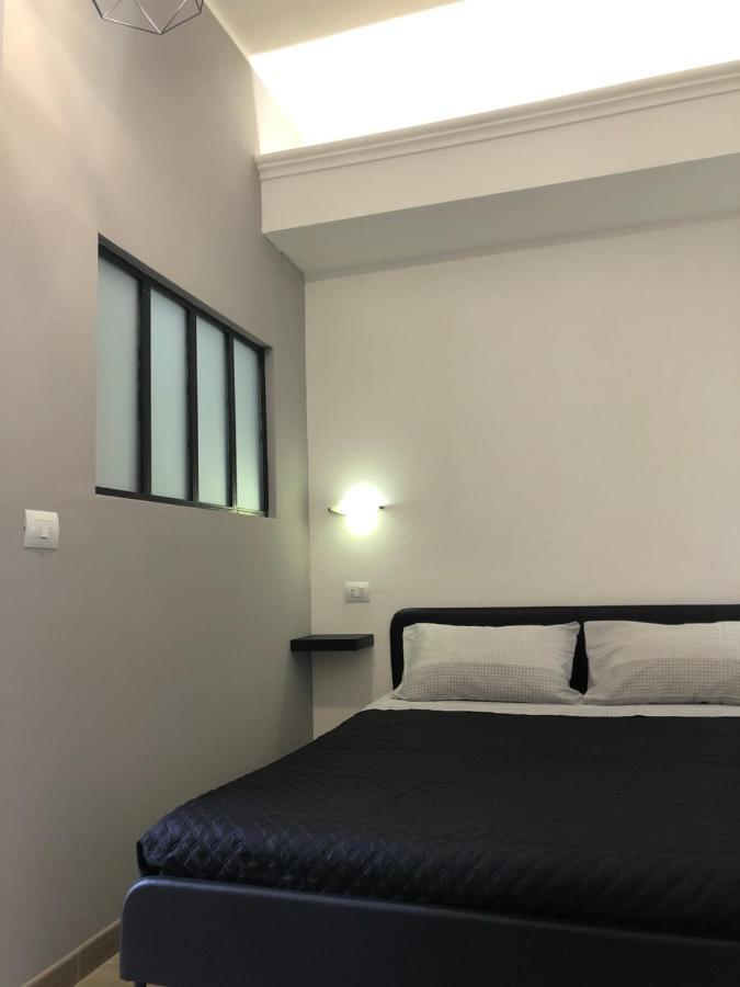 Domus Alice Apartment มอนเซร์ราโต ภายนอก รูปภาพ