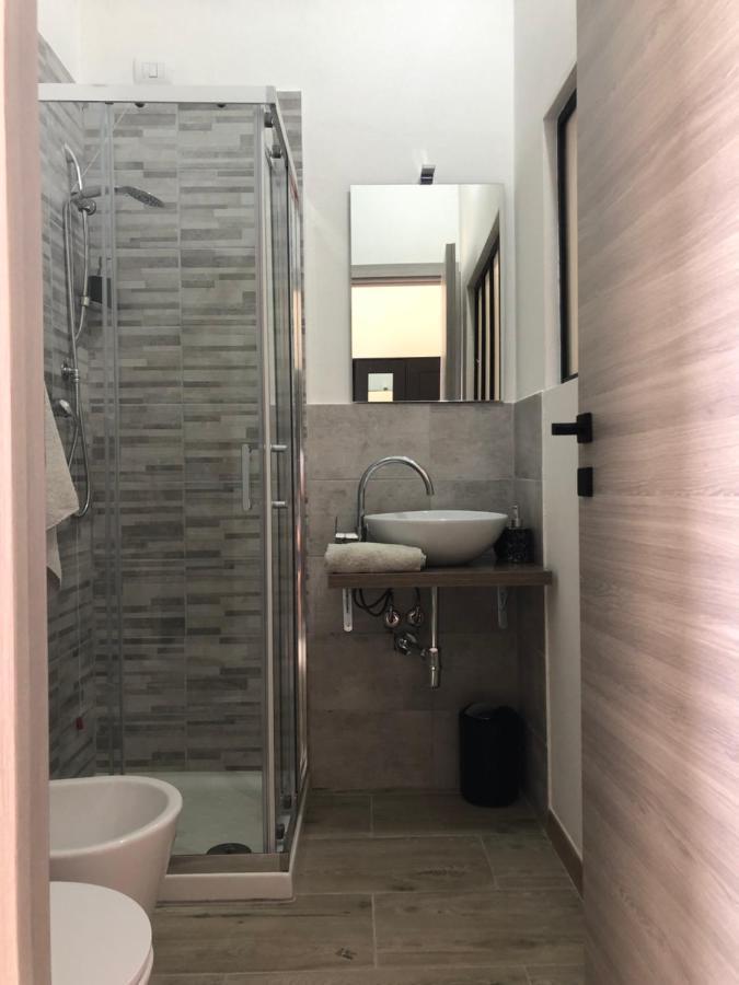 Domus Alice Apartment มอนเซร์ราโต ภายนอก รูปภาพ