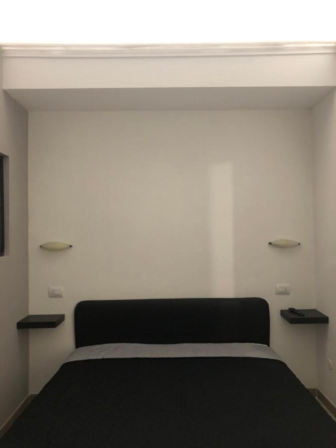 Domus Alice Apartment มอนเซร์ราโต ภายนอก รูปภาพ