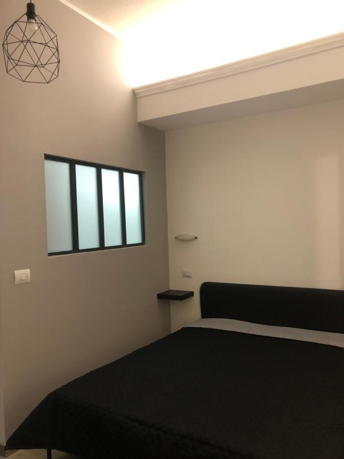 Domus Alice Apartment มอนเซร์ราโต ภายนอก รูปภาพ