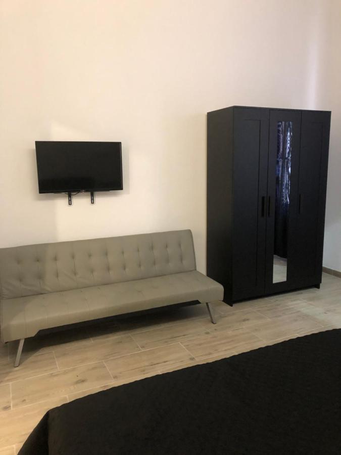 Domus Alice Apartment มอนเซร์ราโต ภายนอก รูปภาพ